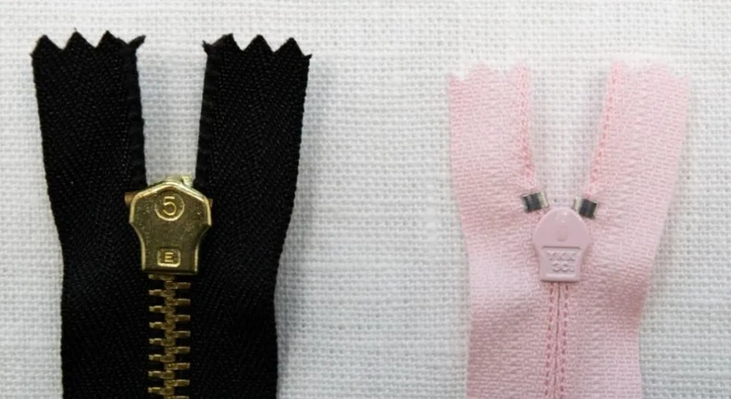 Comparison of #3 and #5 zipper teeth size and width